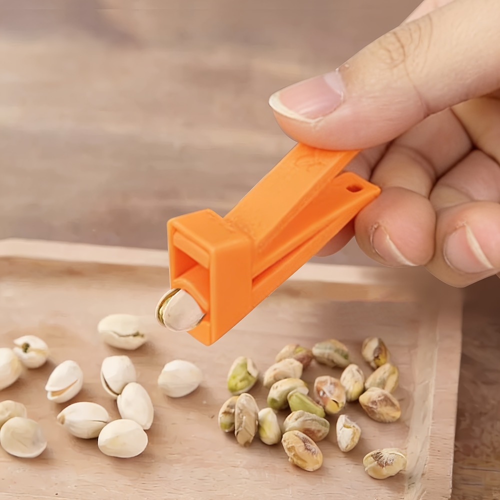 Mini Kitchen Baking - 1 plastic mini sunflower seed shell